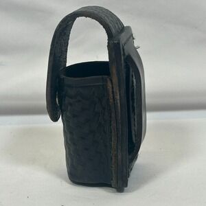 Mace Holder 4 oz Canister Black Basket Belt Snap Covered Military Law Enforcemen